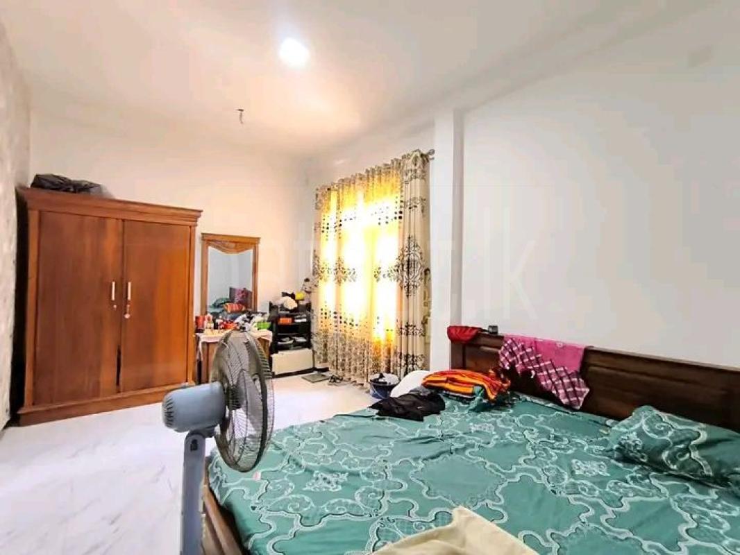 House for Sale in Athurugiriya