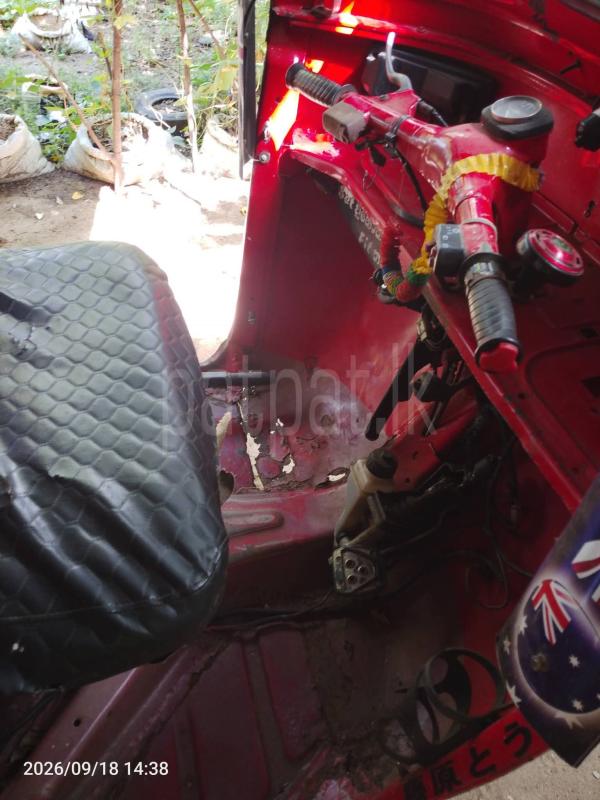 Bajaj 2 stroke 2005 - භාවිතා කරන ලද ත්‍රිරෝද රථය sale in Sri Lanka - patpat.lk