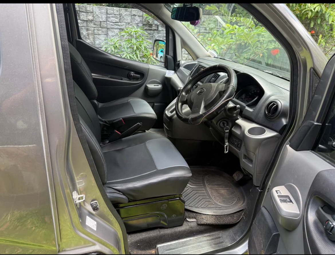 Toyota Axio 2017 - භාවිතා කරන ලද කාර් sale in Sri Lanka - patpat.lk