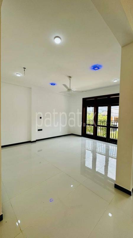 House for Sale in Kahathuduwa