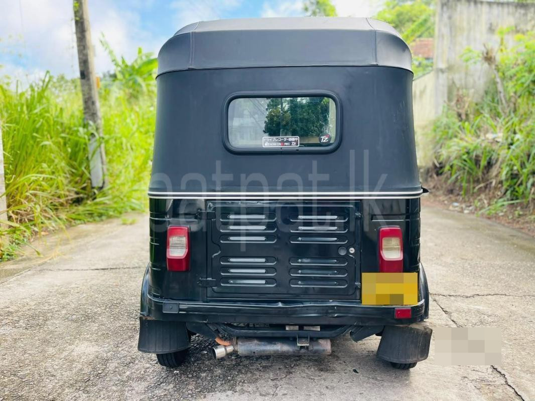 Bajaj 4 stroke 2012 - භාවිතා කරන ලද ත්‍රිරෝද රථය sale in Sri Lanka - patpat.lk
