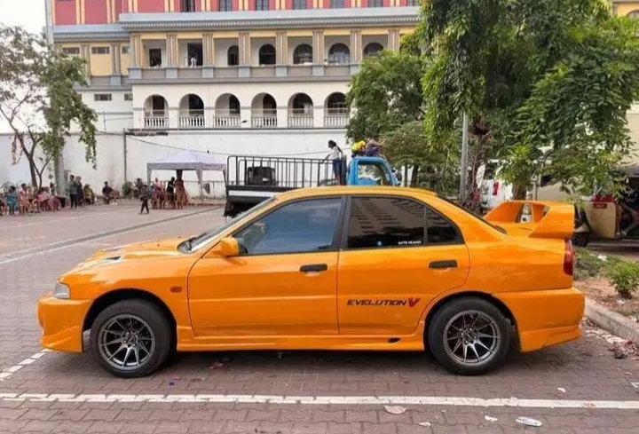 Mitsubishi Lancer 2000 - Used Car sale in Sri Lanka - patpat.lk