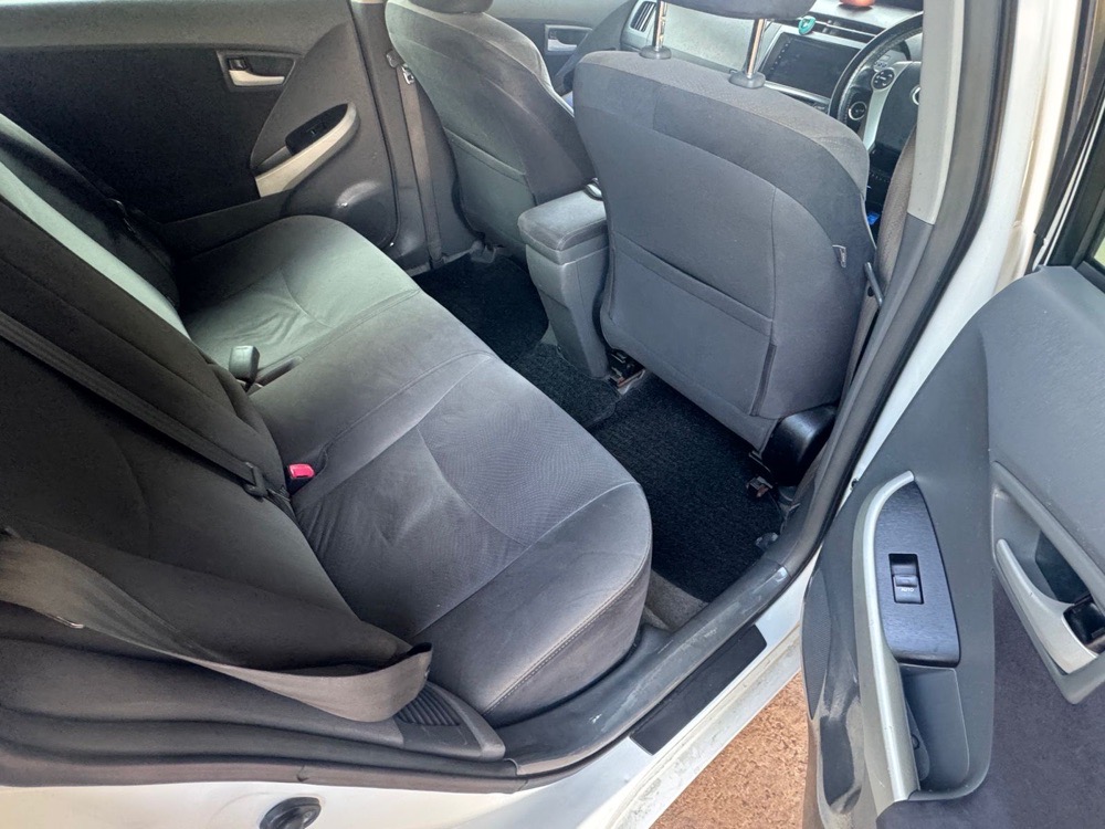 Toyota Prius 2011 - භාවිතා කරන ලද කාර් sale in Sri Lanka - patpat.lk