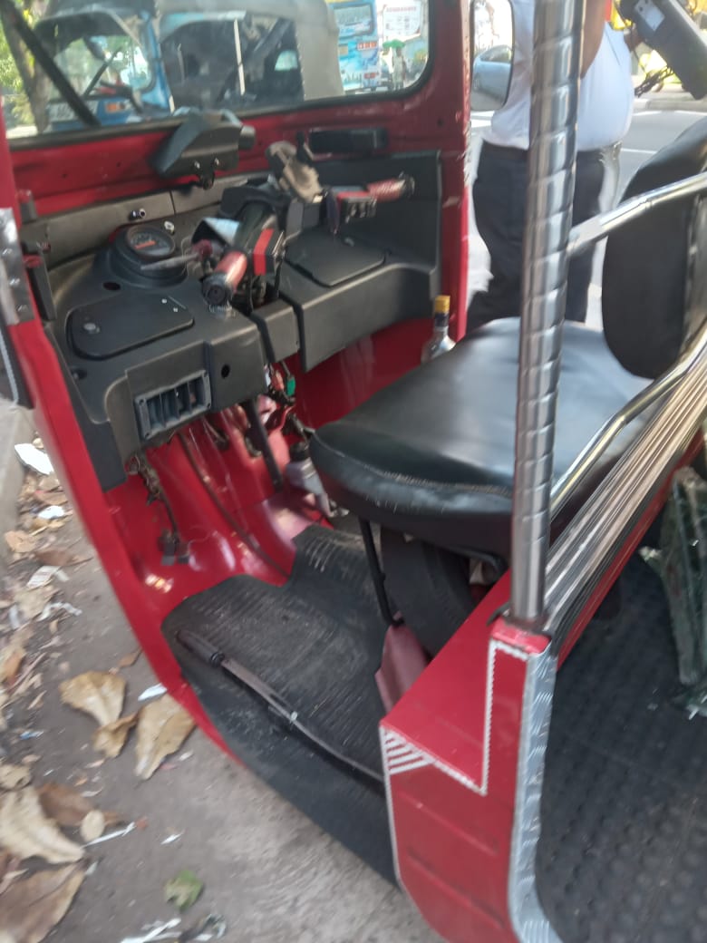 Bajaj Three Wheel 2015 - Used Three wheeler sale in Sri Lanka - patpat.lk