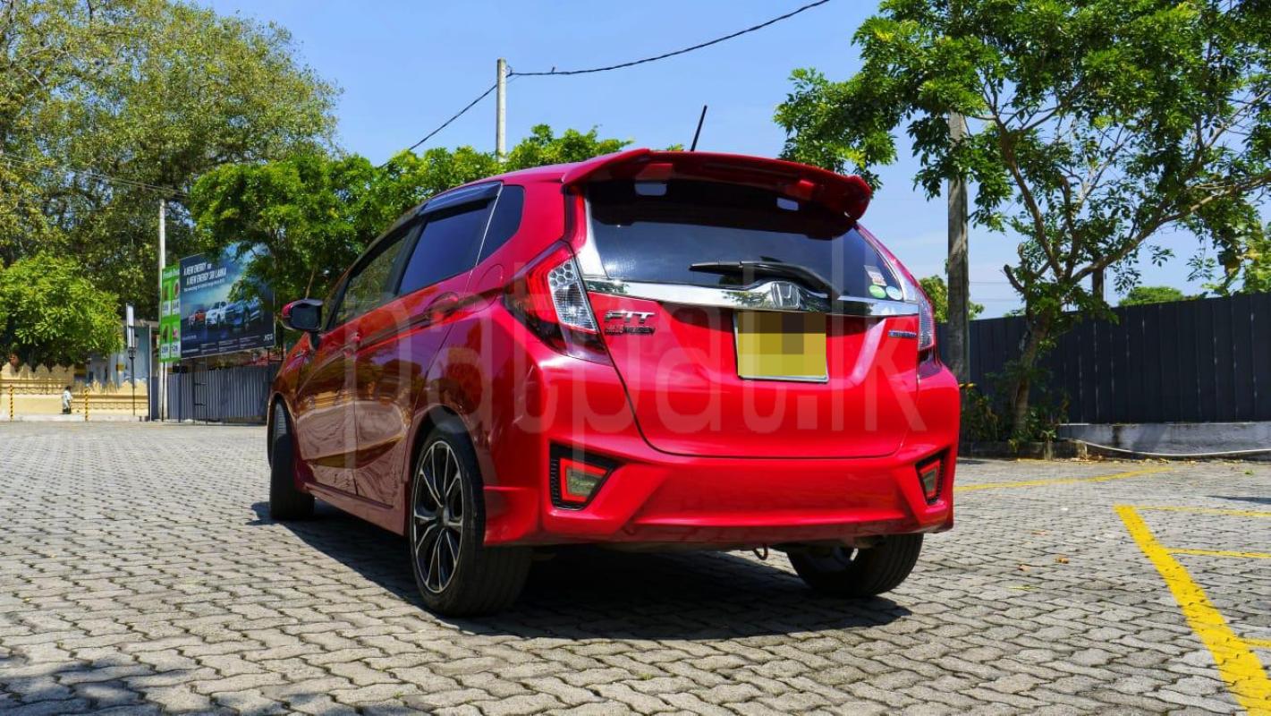 Advertisement image 1