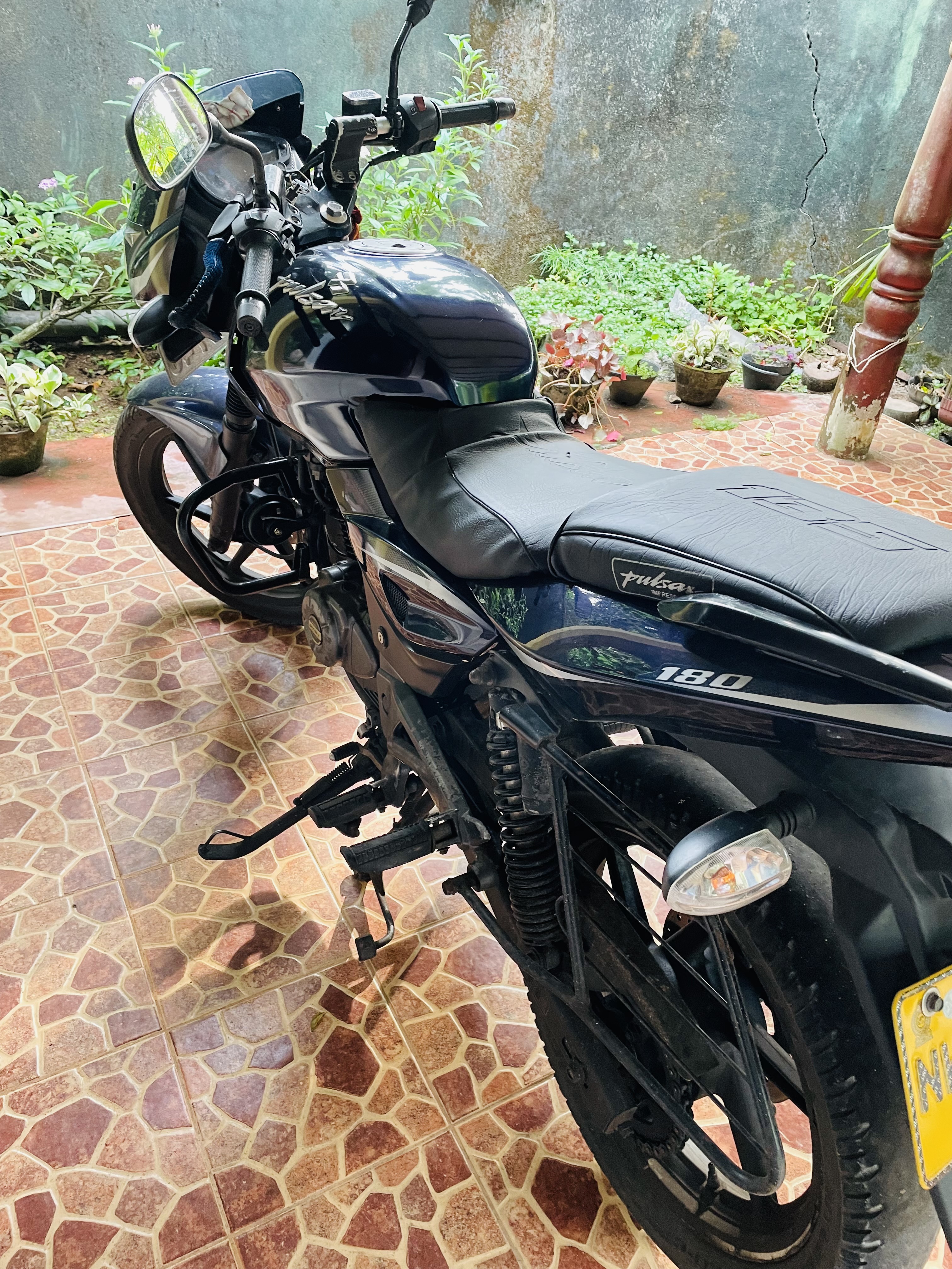 Bajaj Pulsar 2017 - Used Bike sale in Sri Lanka - patpat.lk
