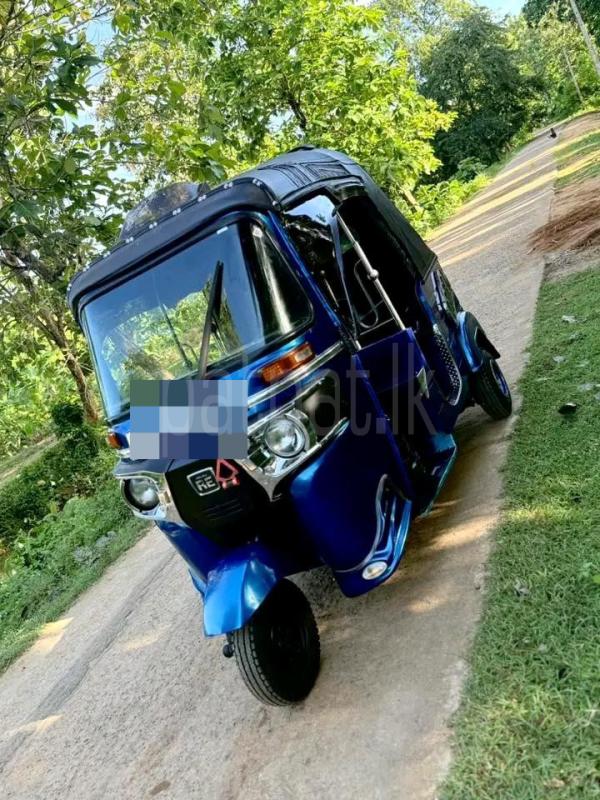 Bajaj Three Wheel 2013 - பயன்படுத்தப்பட்டது முச்சக்கர வண்டி sale in Sri Lanka - patpat.lk