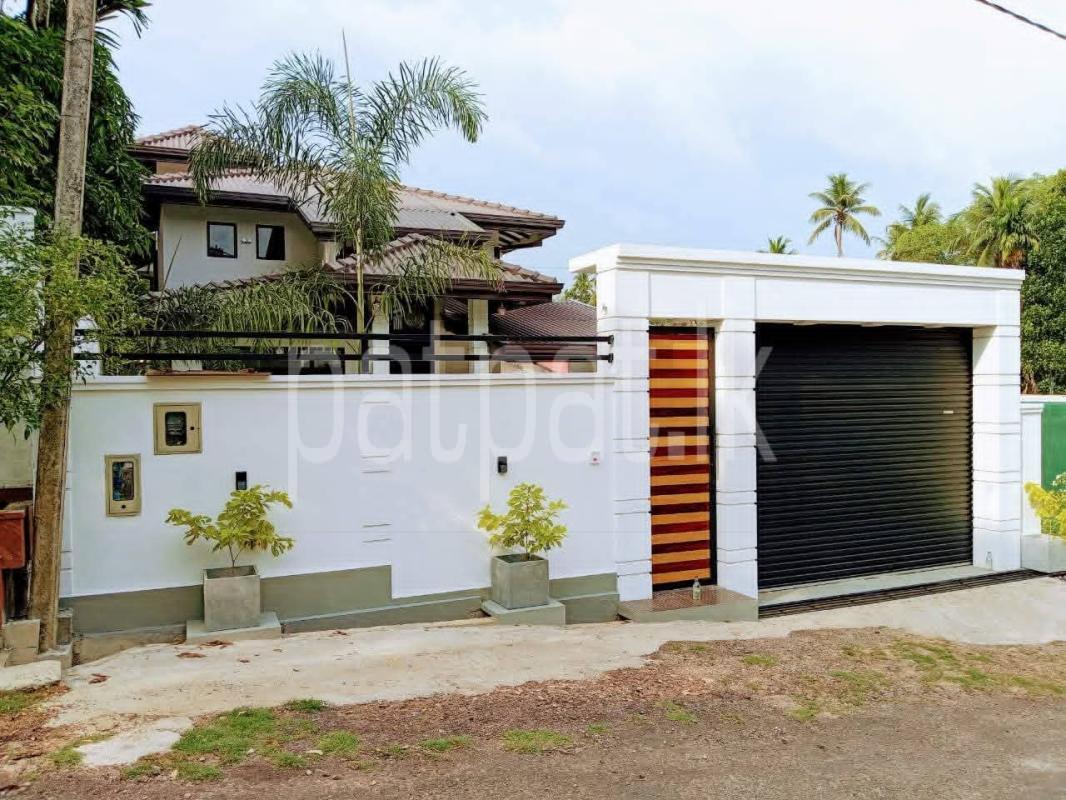 Advertisement image 1