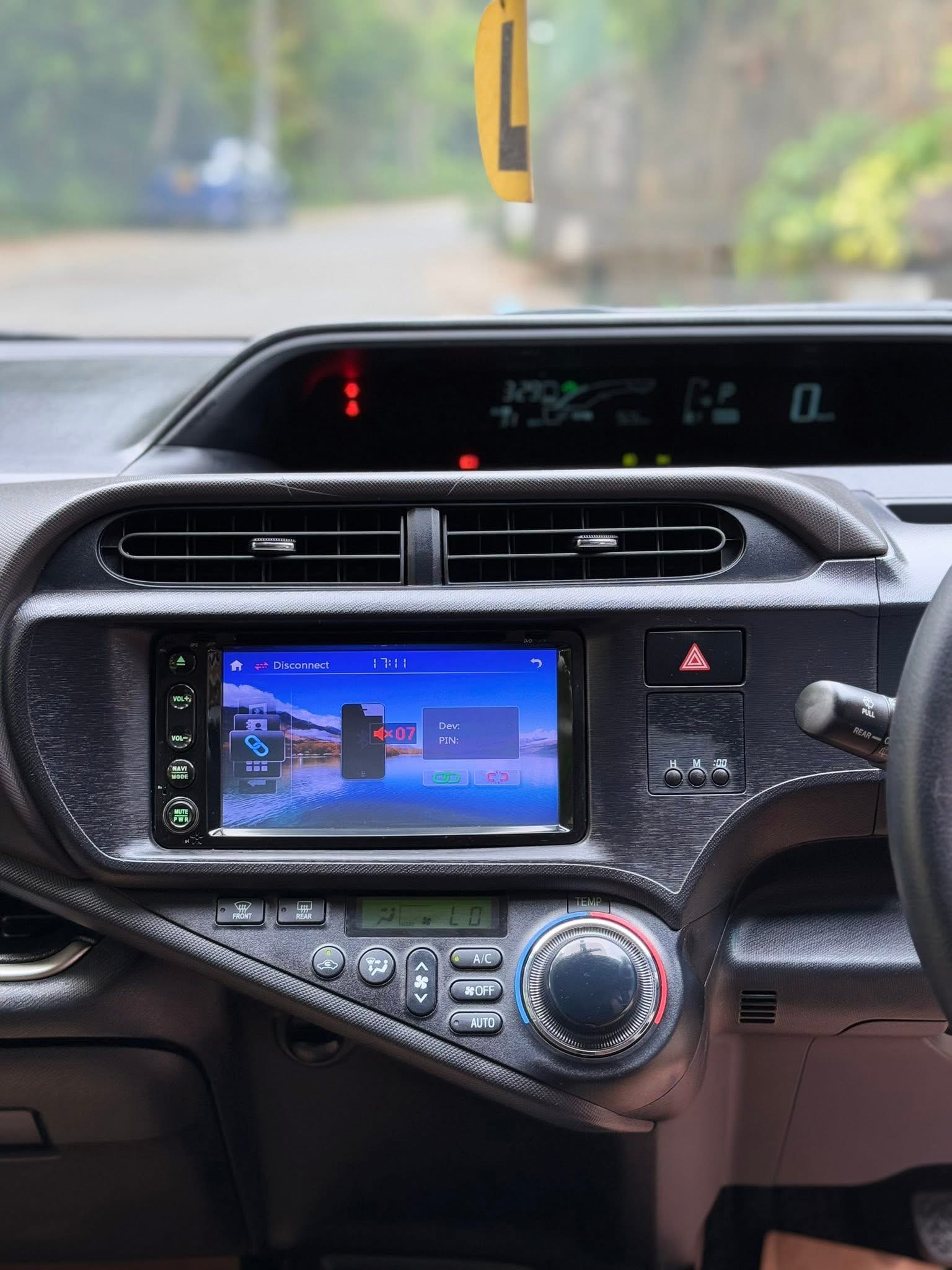 Toyota Aqua 2014 - Used Car sale in Sri Lanka - patpat.lk