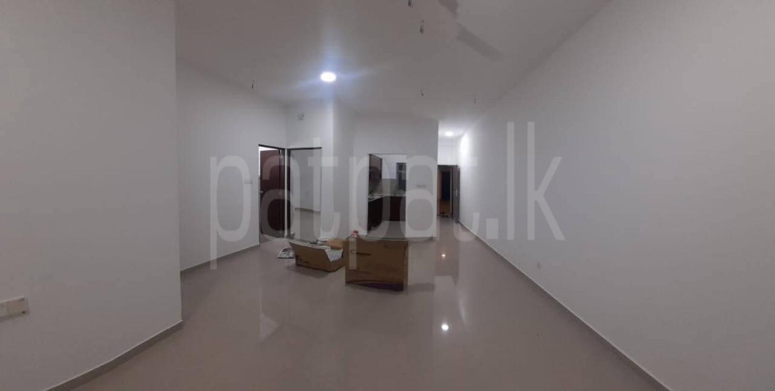 Unfurnished Apartment for Rent in Kahathuduwa