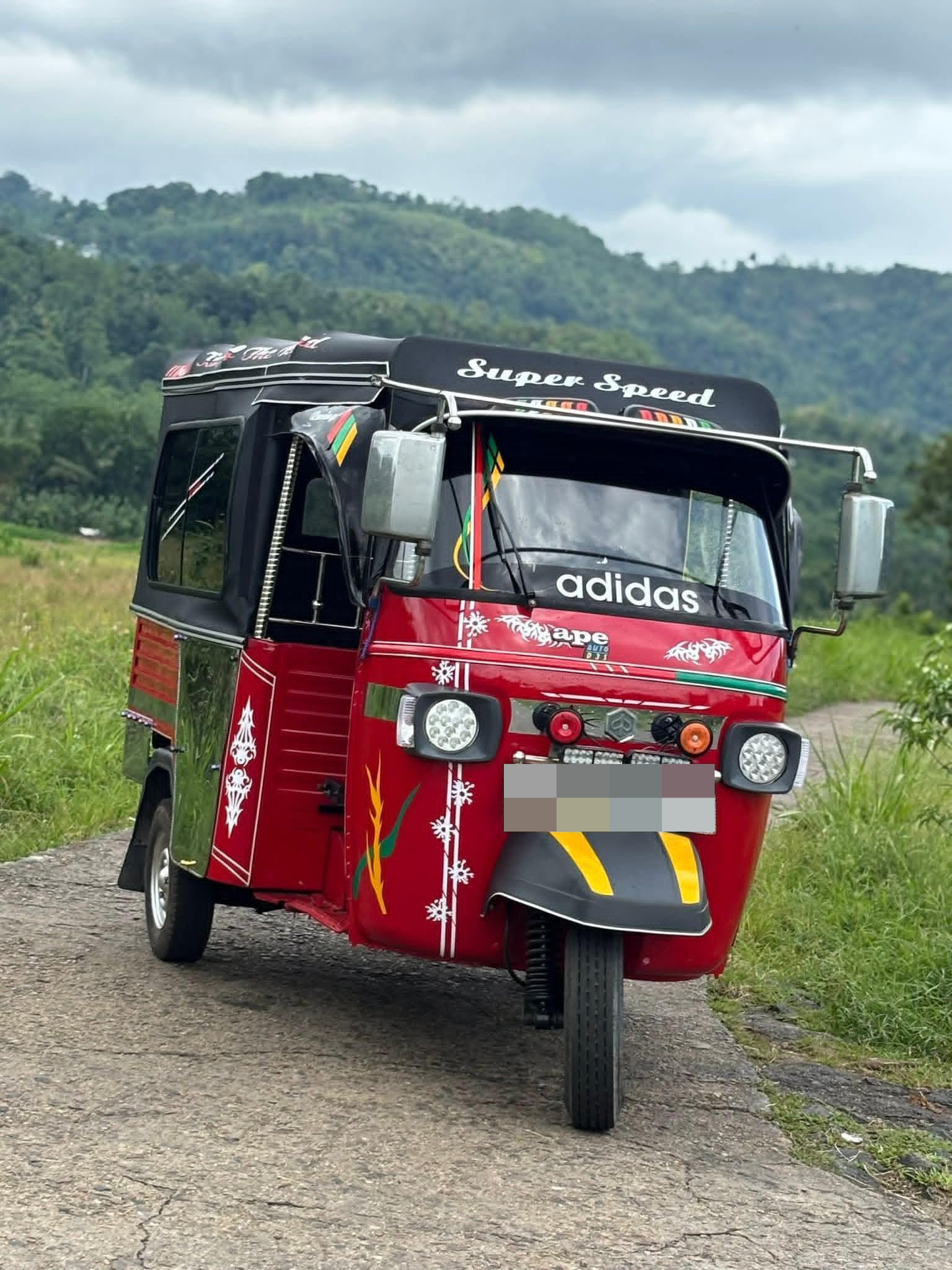 Piaggio Three Wheel 2010 - பயன்படுத்தப்பட்டது முச்சக்கர வண்டி sale in Sri Lanka - patpat.lk
