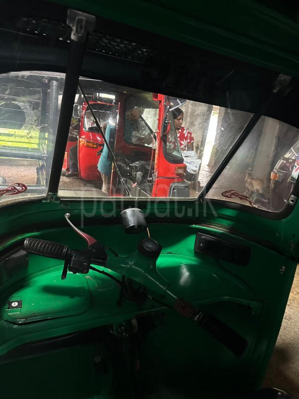 Bajaj 2 stroke 1995 - Used Three wheeler sale in Sri Lanka - patpat.lk