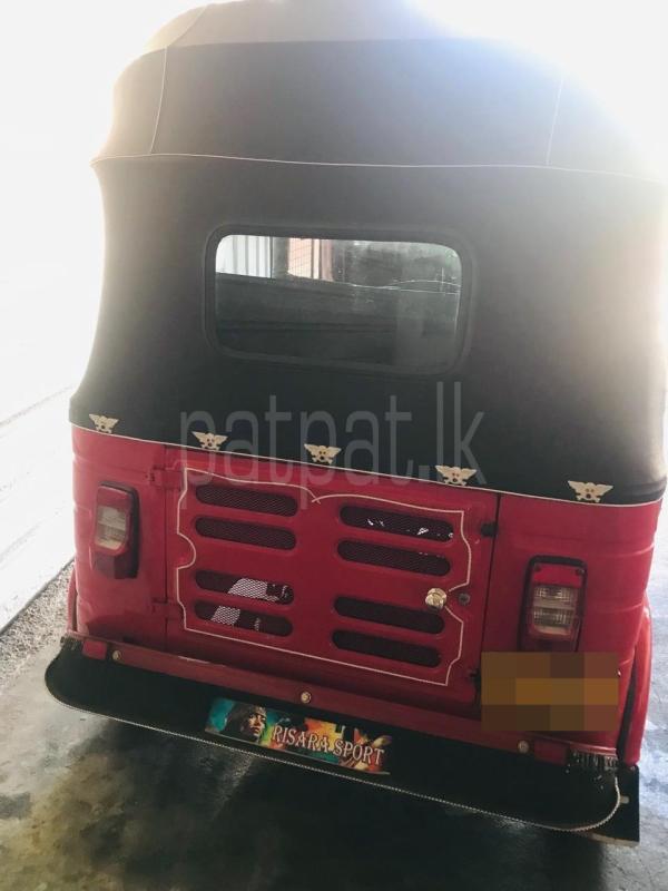 Bajaj 4 stroke 2016 - பயன்படுத்தப்பட்டது முச்சக்கர வண்டி sale in Sri Lanka - patpat.lk