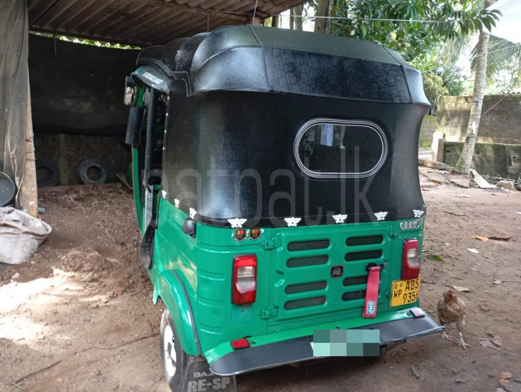 Bajaj 4 stroke 2018 - Used Three wheeler sale in Sri Lanka - patpat.lk