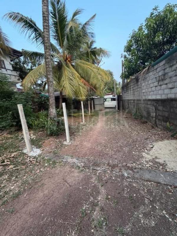 Residential Land for Sale in Kadawatha
