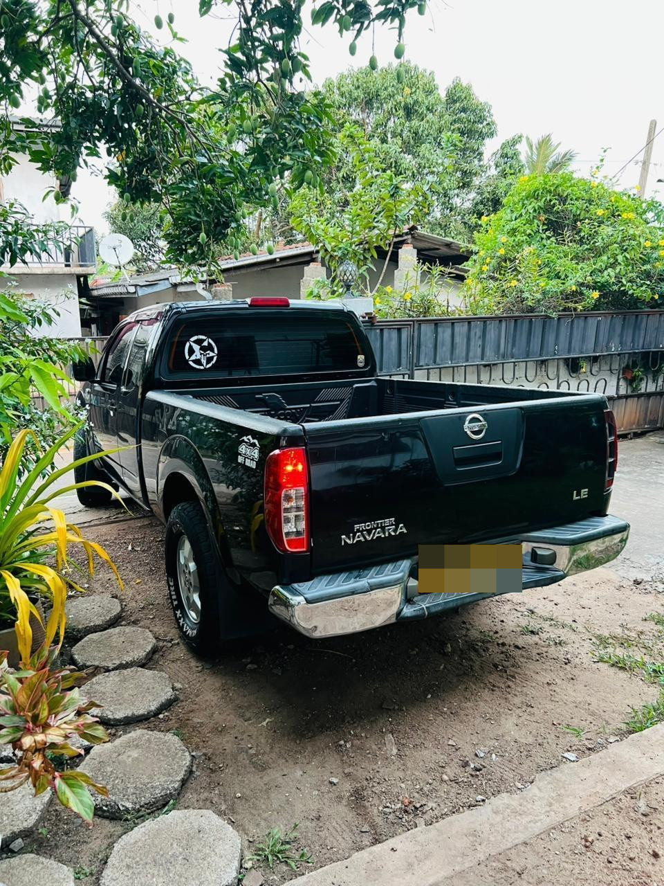 Nissan Navara 2010 - பயன்படுத்தப்பட்டது சரக்கு போக்குவரத்து sale in Sri Lanka - patpat.lk