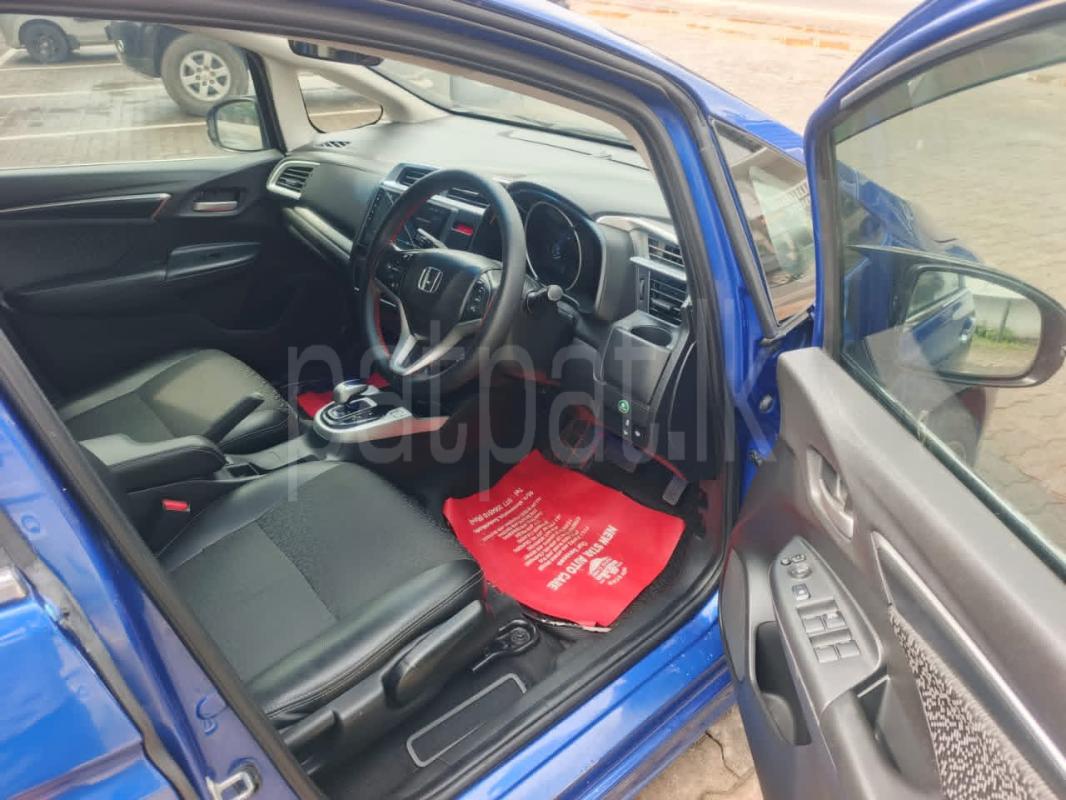 Honda Fit 2013 - பயன்படுத்தப்பட்டது கார் sale in Sri Lanka - patpat.lk