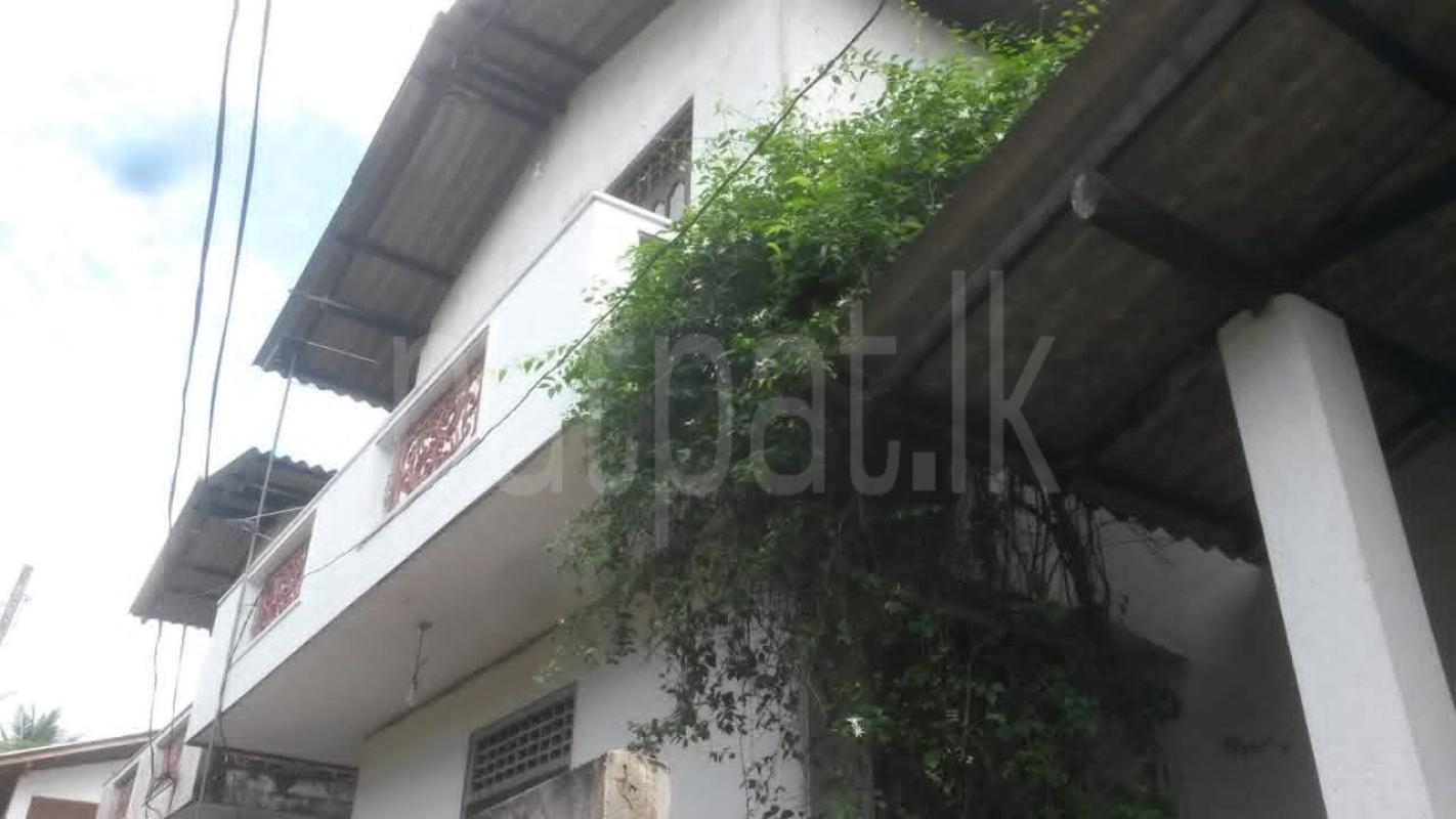 House for Sale in Talawatugoda