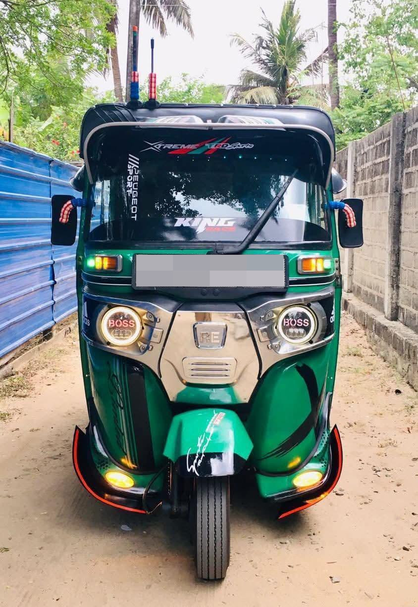 Bajaj Three Wheel 2014 - Reconditioned Three wheeler sale in Sri Lanka - patpat.lk