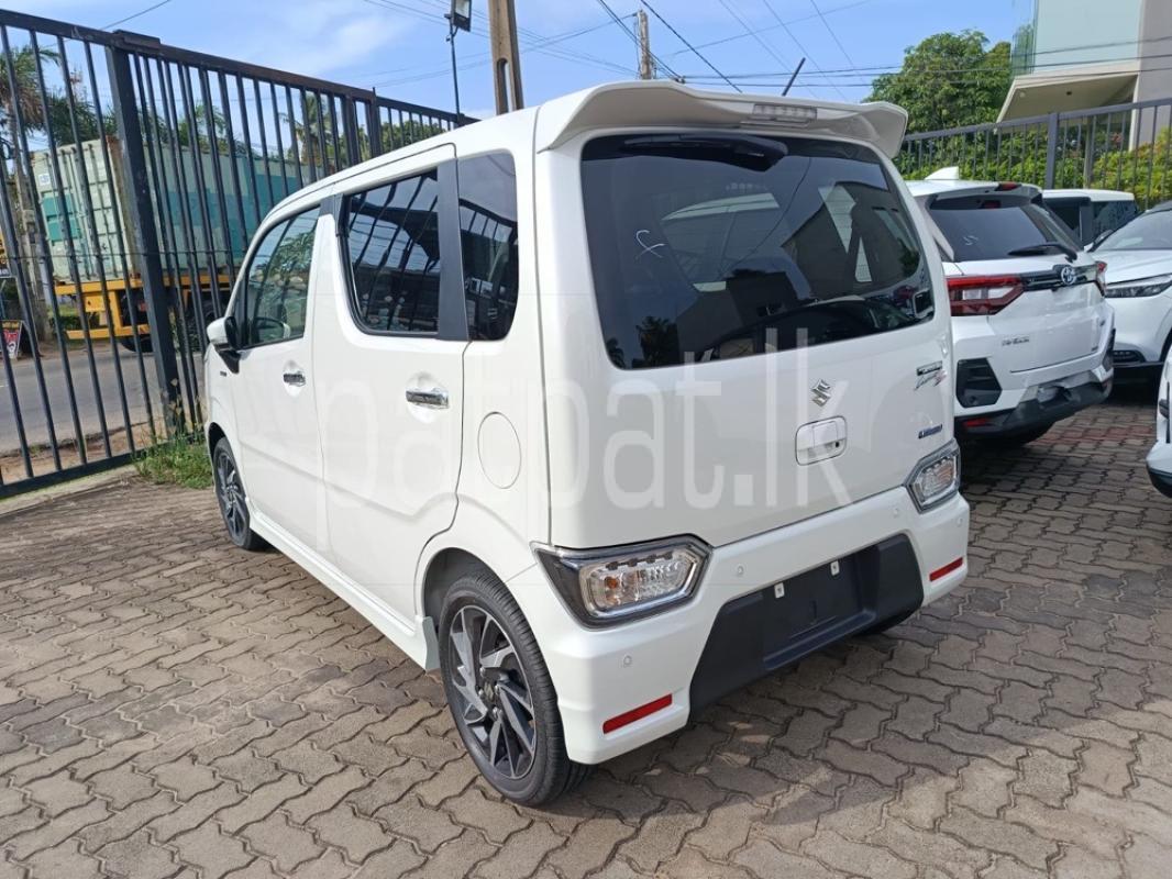 Advertisement image 4