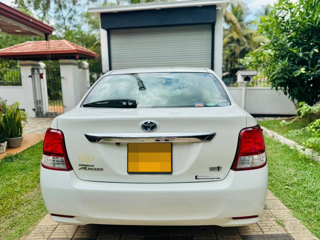 Toyota Axio 2014 - Used Car sale in Sri Lanka - patpat.lk