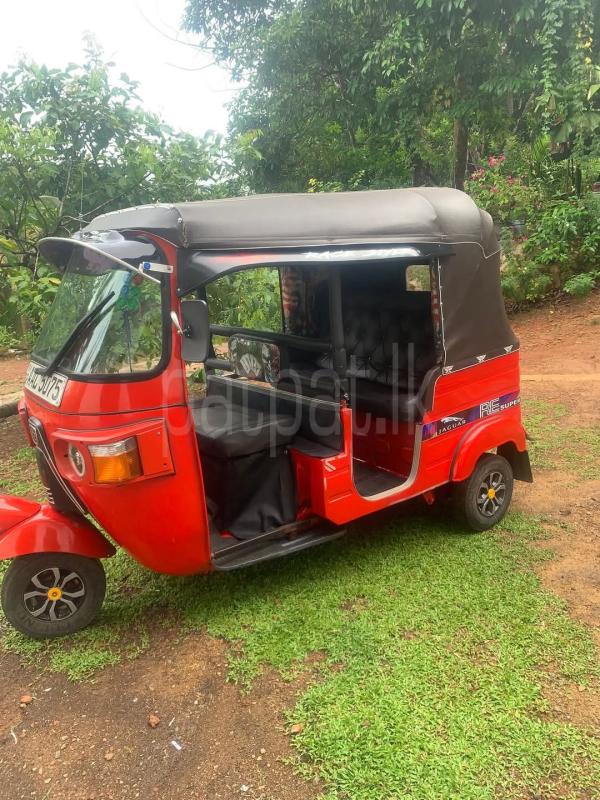 Bajaj Three Wheel 2013 - භාවිතා කරන ලද ත්‍රිරෝද රථය sale in Sri Lanka - patpat.lk