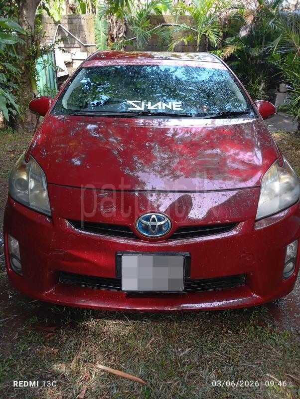 Toyota Prius 2011 - பயன்படுத்தப்பட்டது கார் sale in Sri Lanka - patpat.lk
