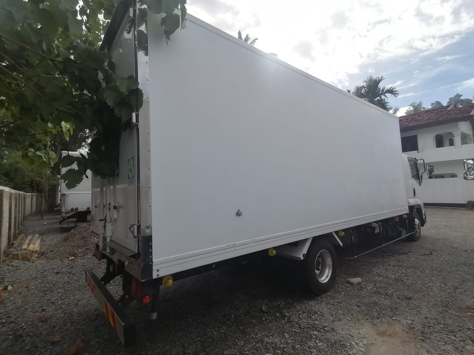 Advertisement image 4