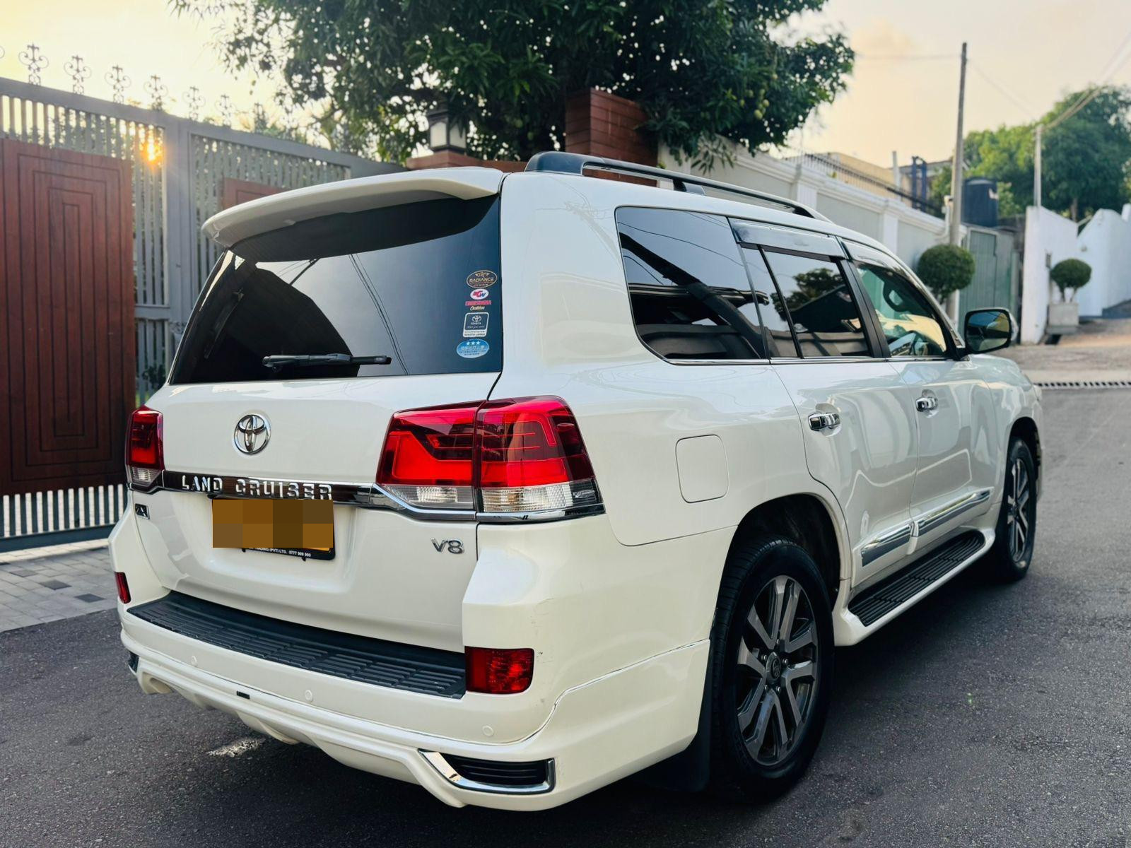 Toyota Land Cruiser 2014 - Used SUV sale in Sri Lanka - patpat.lk