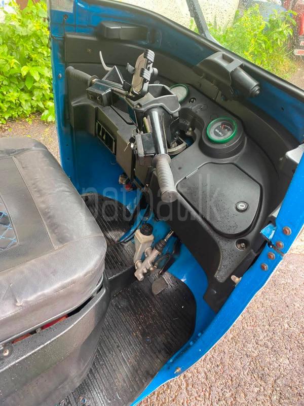 Bajaj 4 stroke 2016 - භාවිතා කරන ලද ත්‍රිරෝද රථය sale in Sri Lanka - patpat.lk