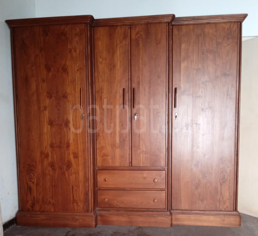 TEAK  WARDROBE  03  DOOR