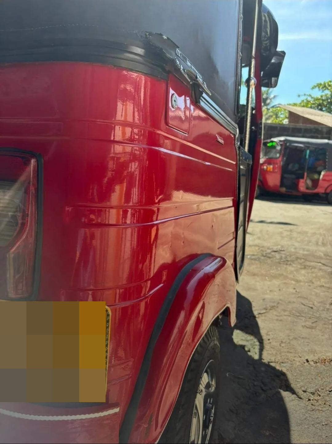 Bajaj Three Wheel 2015 - භාවිතා කරන ලද ත්‍රිරෝද රථය sale in Sri Lanka - patpat.lk