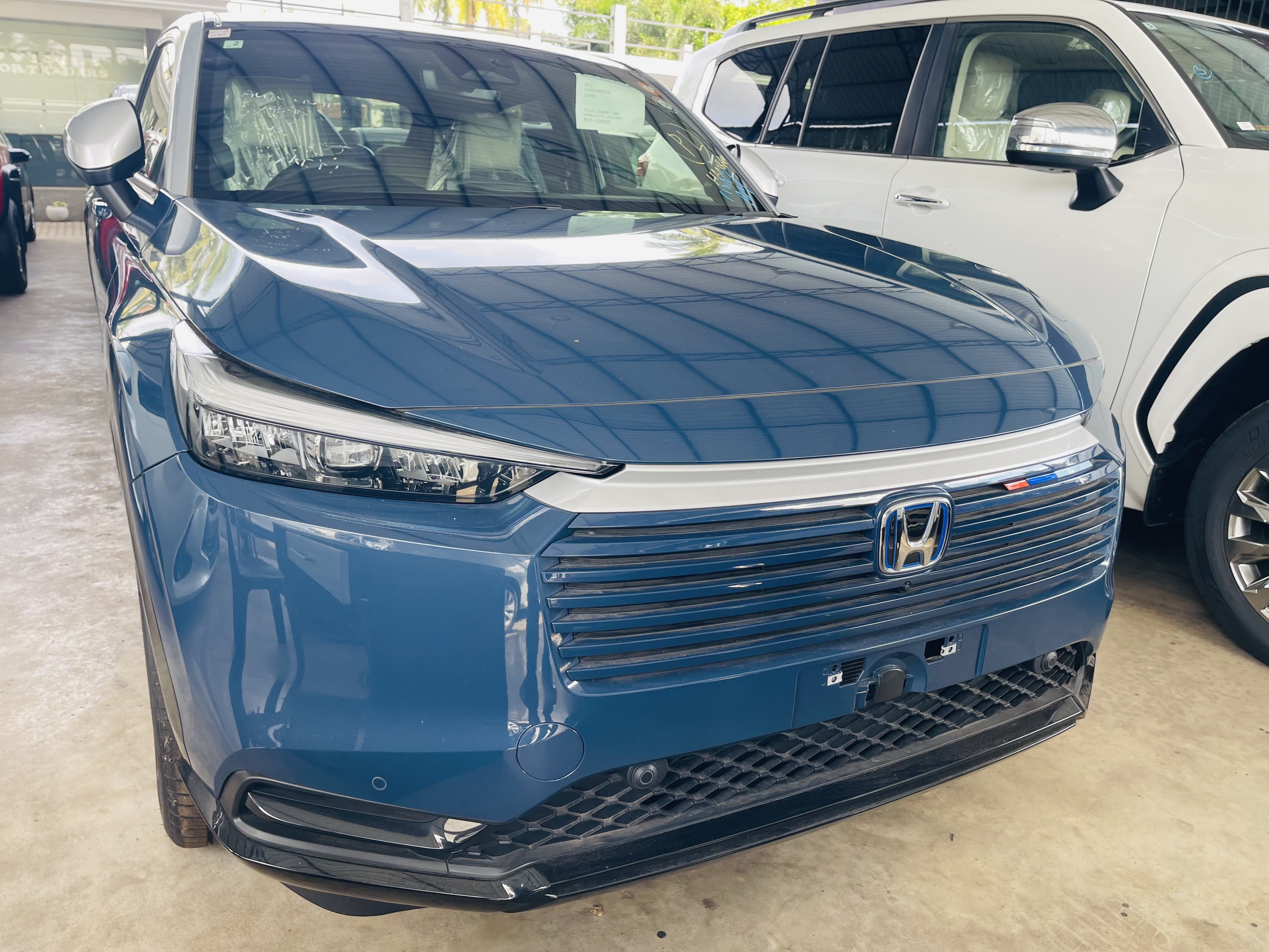 Honda Vezel 2024 - பயன்படுத்தப்பட்டது SUV sale in Sri Lanka - patpat.lk