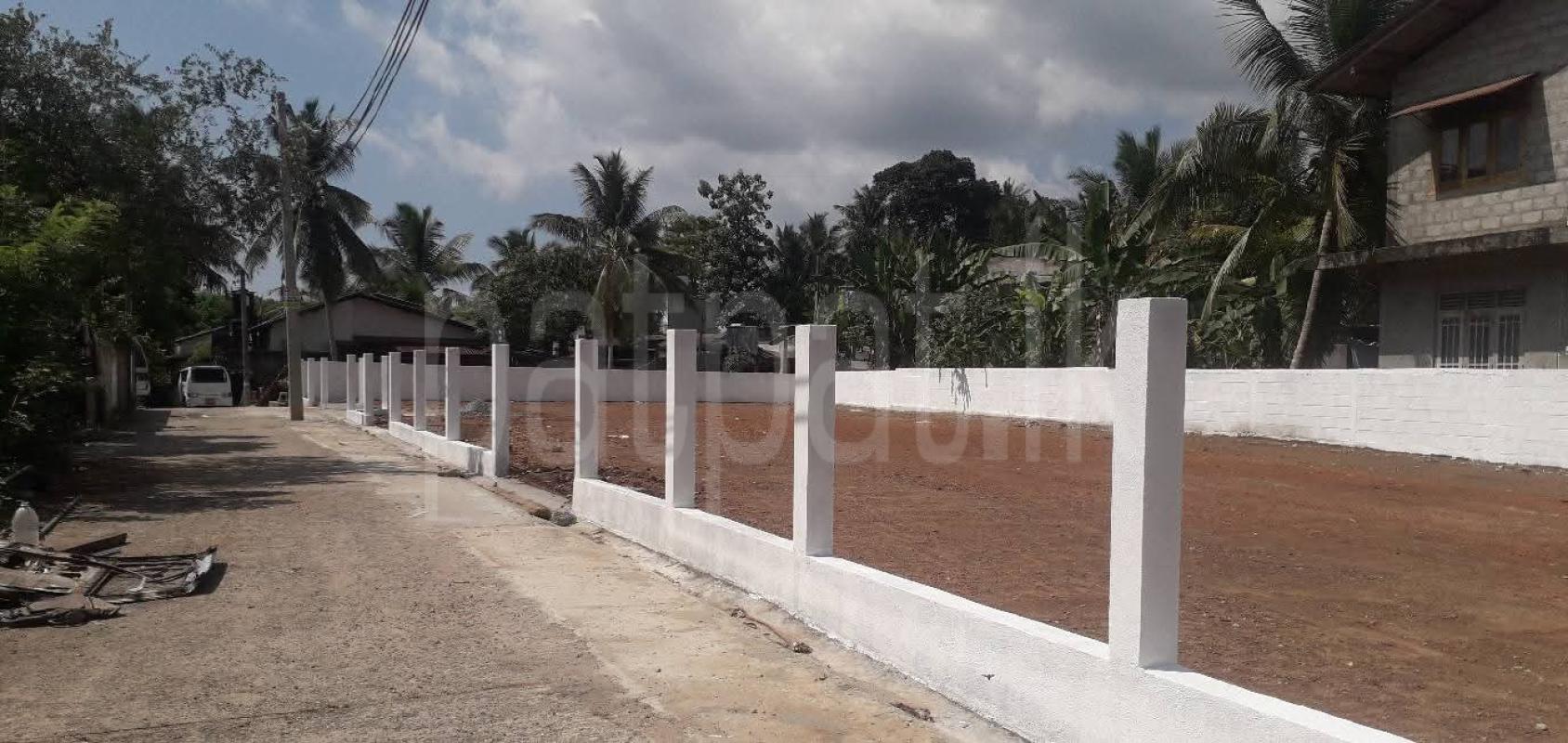 Commercial Land for Sale in Athurugiriya ads-image-1