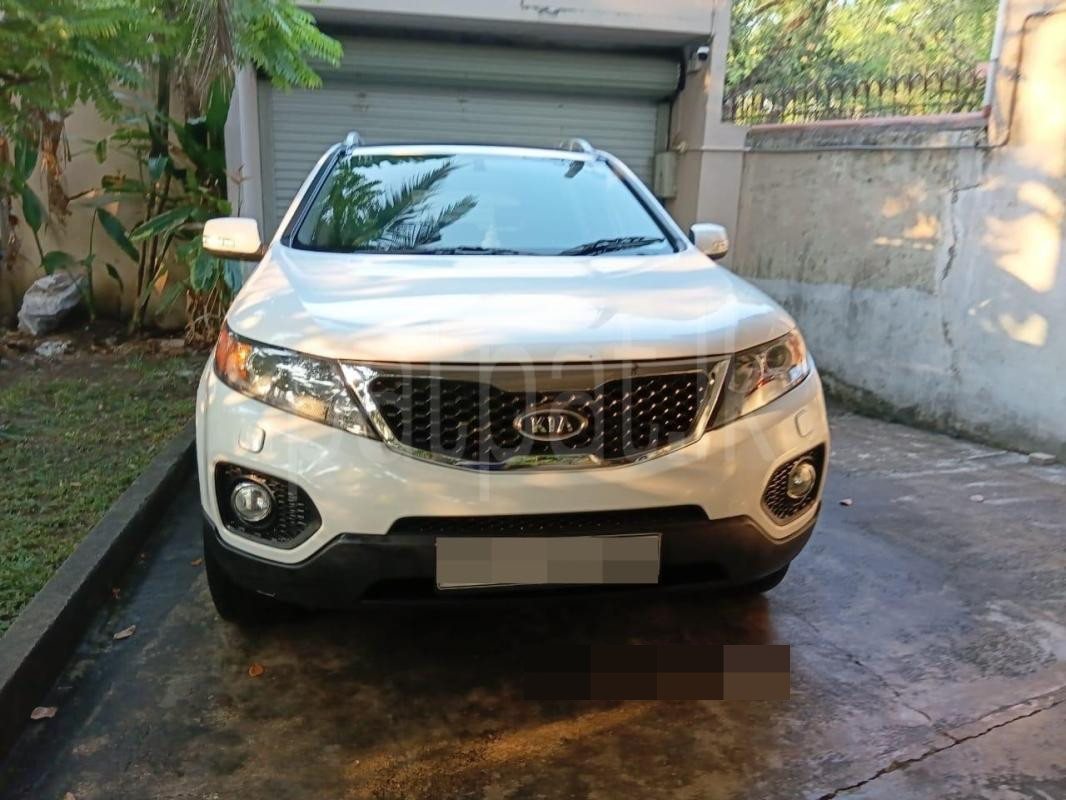 KIA Sorento 2012 - பயன்படுத்தப்பட்டது SUV sale in Sri Lanka - patpat.lk