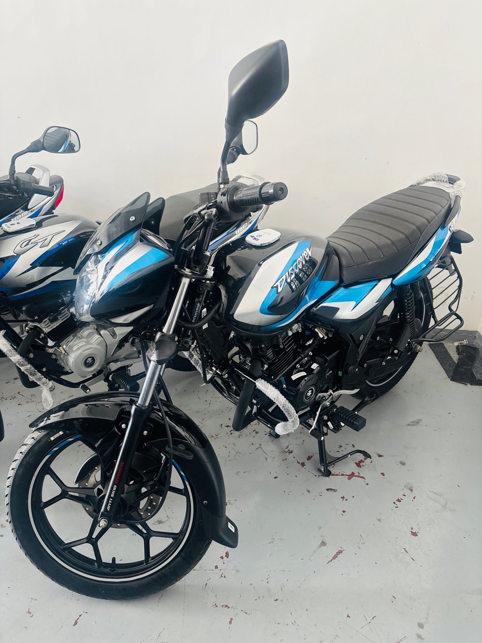 Bajaj Discover 2026 - Brand New Bike sale in Sri Lanka - patpat.lk