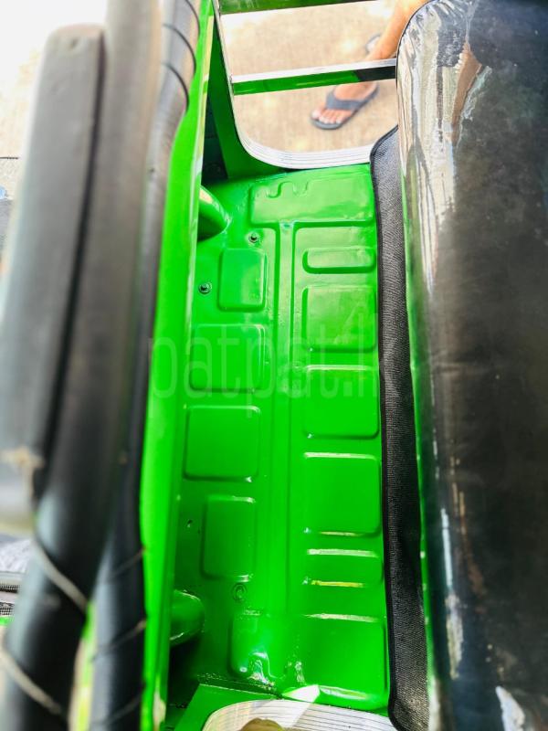 Bajaj Three Wheel 2012 - பயன்படுத்தப்பட்டது முச்சக்கர வண்டி sale in Sri Lanka - patpat.lk