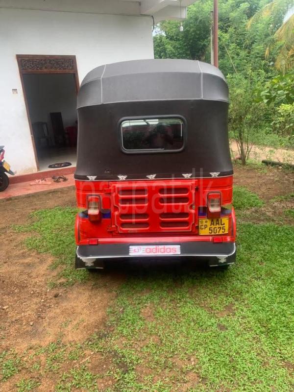 Bajaj Three Wheel 2013 - භාවිතා කරන ලද ත්‍රිරෝද රථය sale in Sri Lanka - patpat.lk