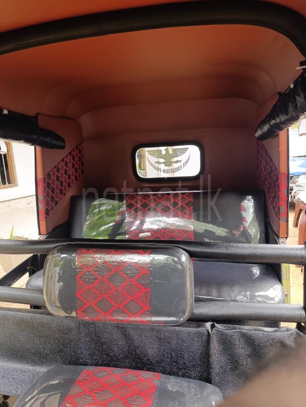 Bajaj 4 stroke 2011 - பயன்படுத்தப்பட்டது முச்சக்கர வண்டி sale in Sri Lanka - patpat.lk