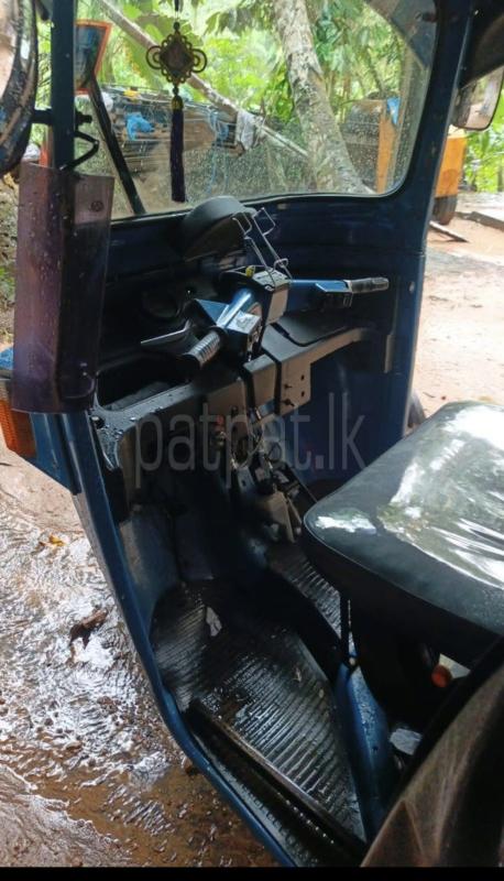 Bajaj 4 stroke 2012 - භාවිතා කරන ලද ත්‍රිරෝද රථය sale in Sri Lanka - patpat.lk