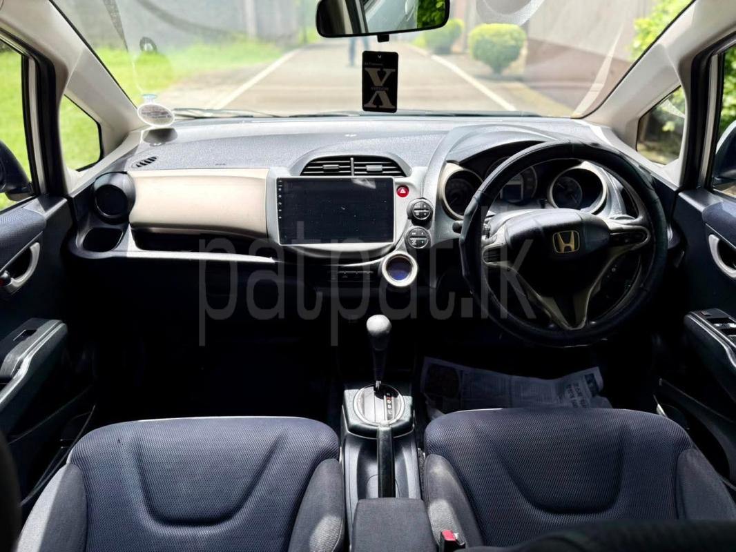 Honda Fit 2011 - பயன்படுத்தப்பட்டது கார் sale in Sri Lanka - patpat.lk
