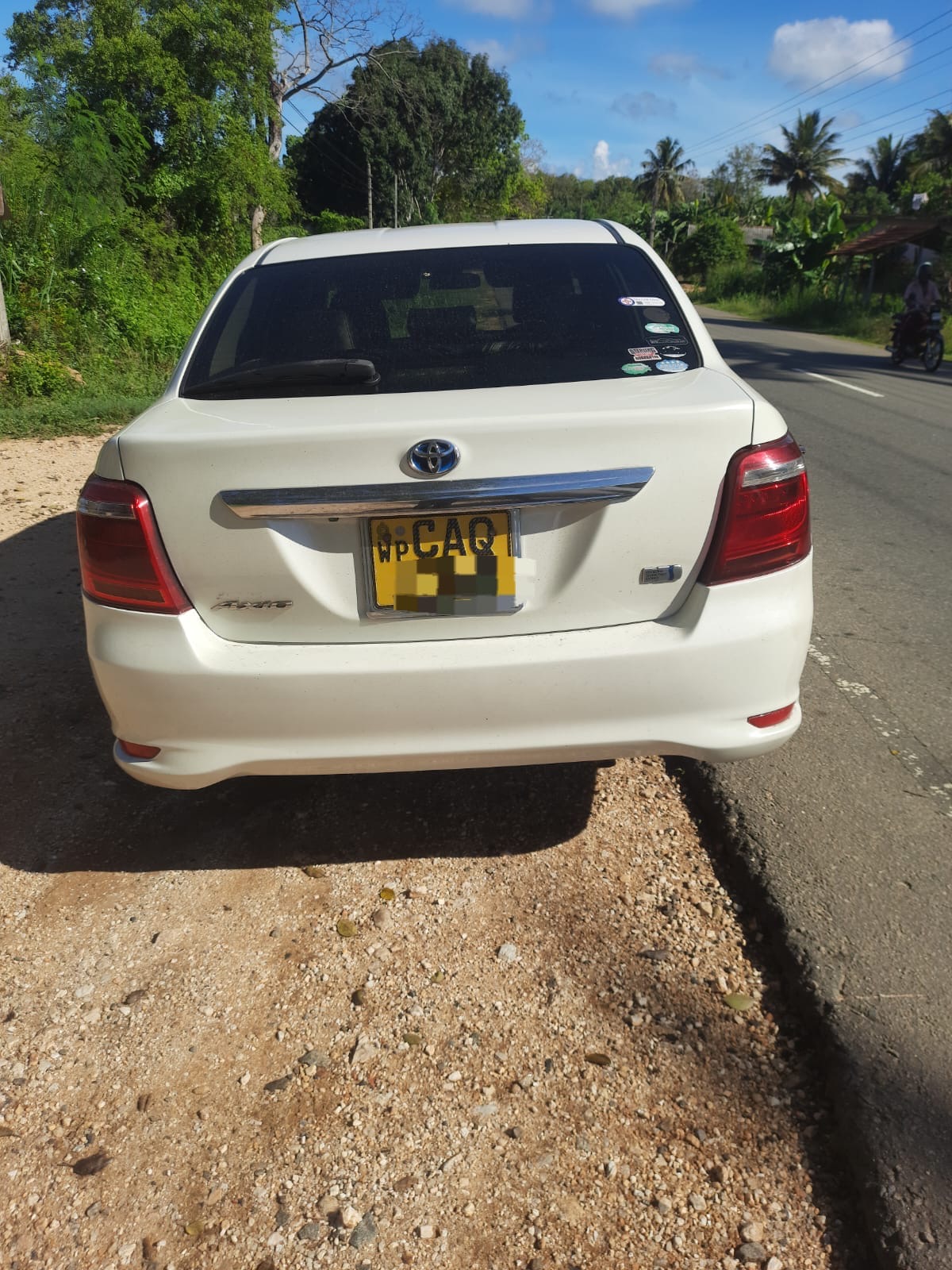 Toyota Axio 2016 - භාවිතා කරන ලද කාර් sale in Sri Lanka - patpat.lk