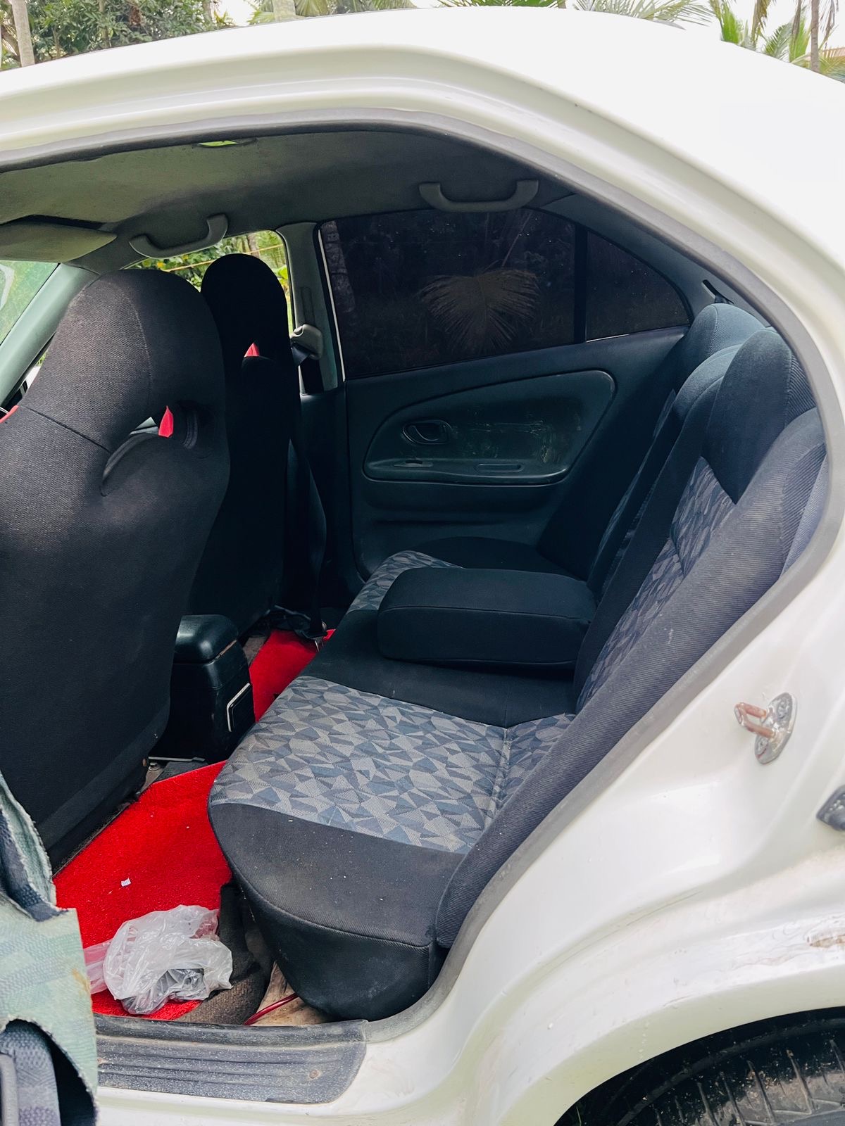 Mitsubishi Lancer 1996 - Used Car sale in Sri Lanka - patpat.lk