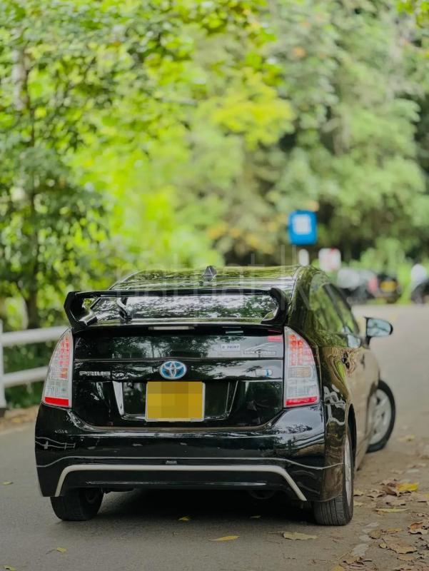 Toyota Prius 2010 - பயன்படுத்தப்பட்டது கார் sale in Sri Lanka - patpat.lk