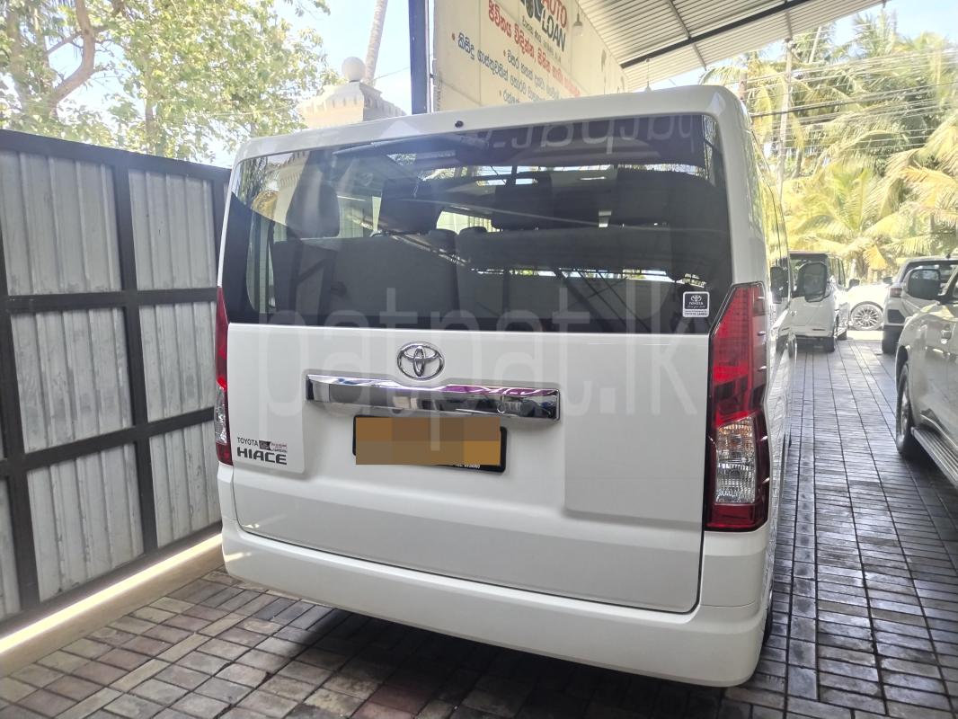 Toyota Hiace 2025 - අලුත් වෑන් රථය sale in Sri Lanka - patpat.lk