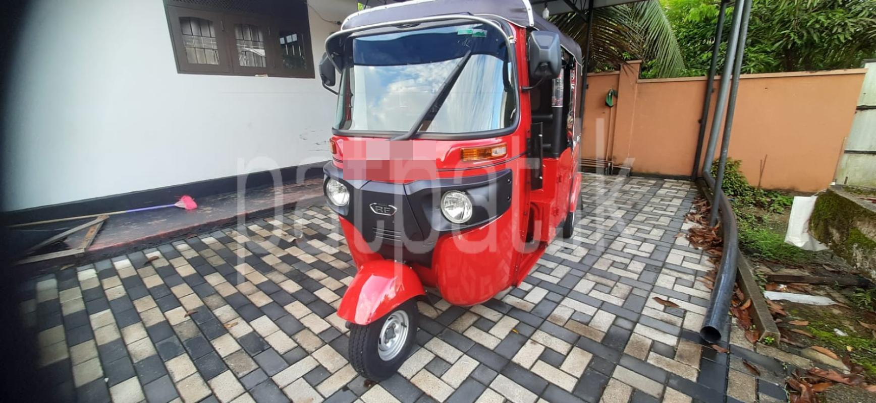Bajaj Three Wheel 2025 - பயன்படுத்தப்பட்டது முச்சக்கர வண்டி sale in Sri Lanka - patpat.lk