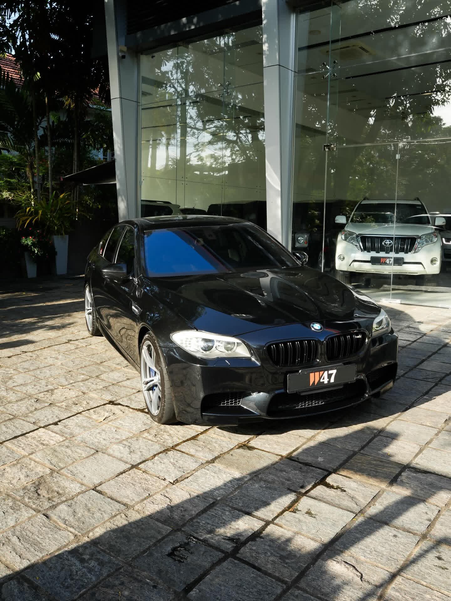 BMW M Series 2017 ads-image-1