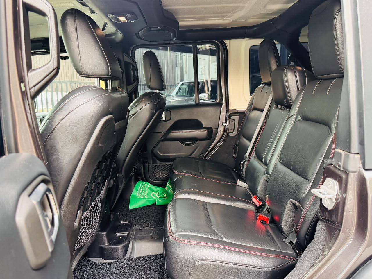 Jeep Wrangler 2018 - பயன்படுத்தப்பட்டது SUV sale in Sri Lanka - patpat.lk