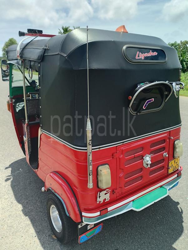 Bajaj Three Wheel 2011 - பயன்படுத்தப்பட்டது முச்சக்கர வண்டி sale in Sri Lanka - patpat.lk