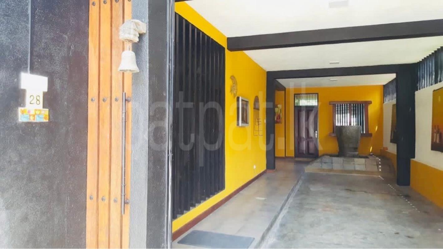 Advertisement image 3